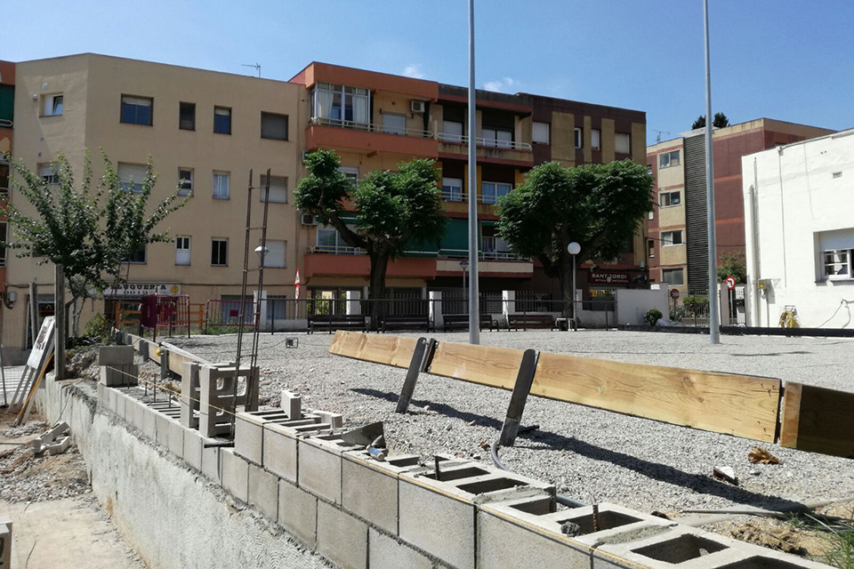 Mur Casal Gent Gran